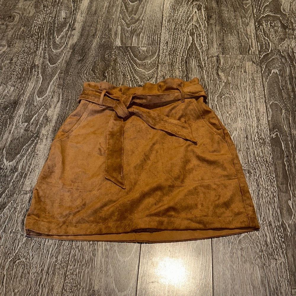 Abercrombie paperbag skirt 🍂👻🍁